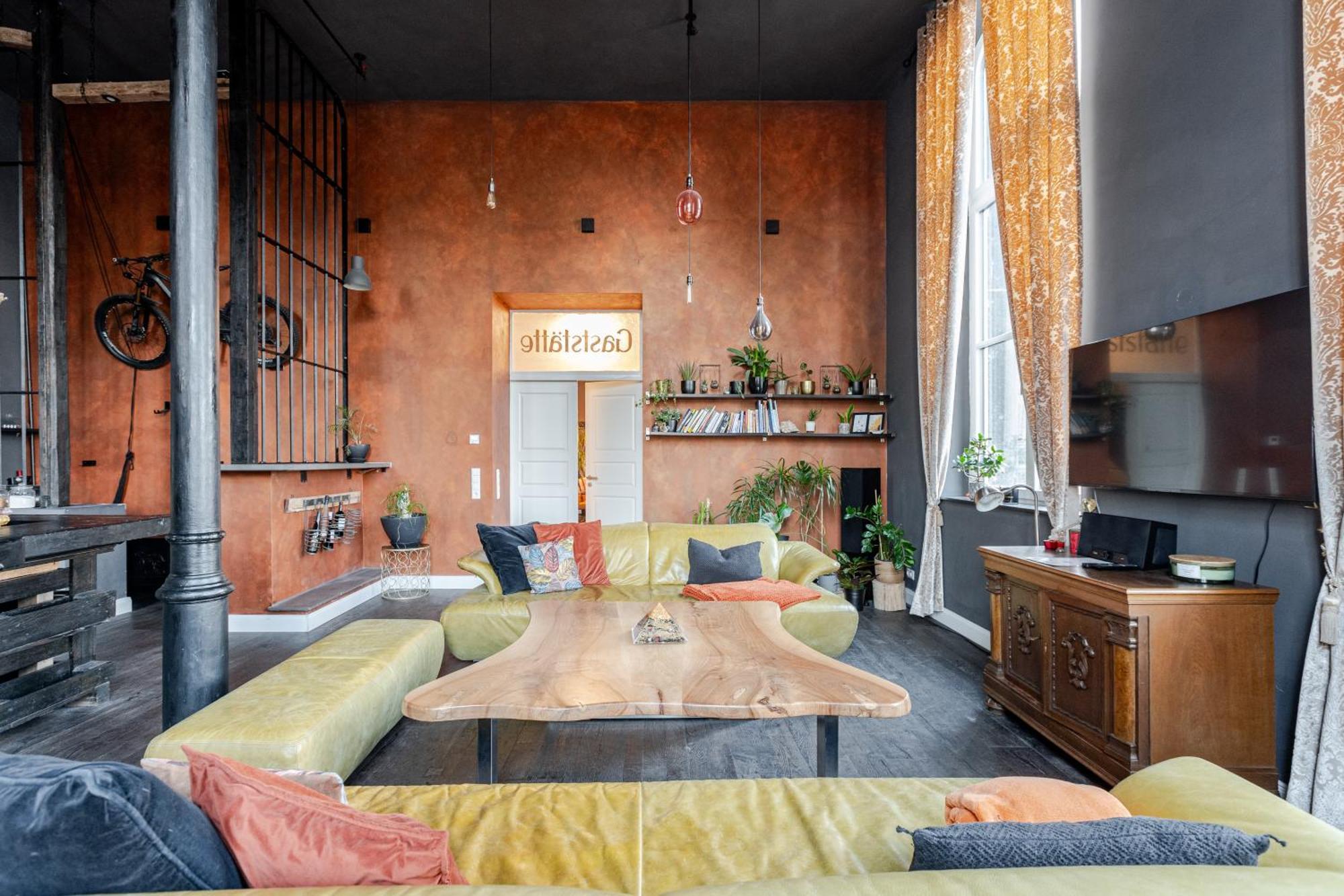 Bahnhofsromantik Trifft Luxus - Alter Bahnhof Von Kruft Экстерьер фото